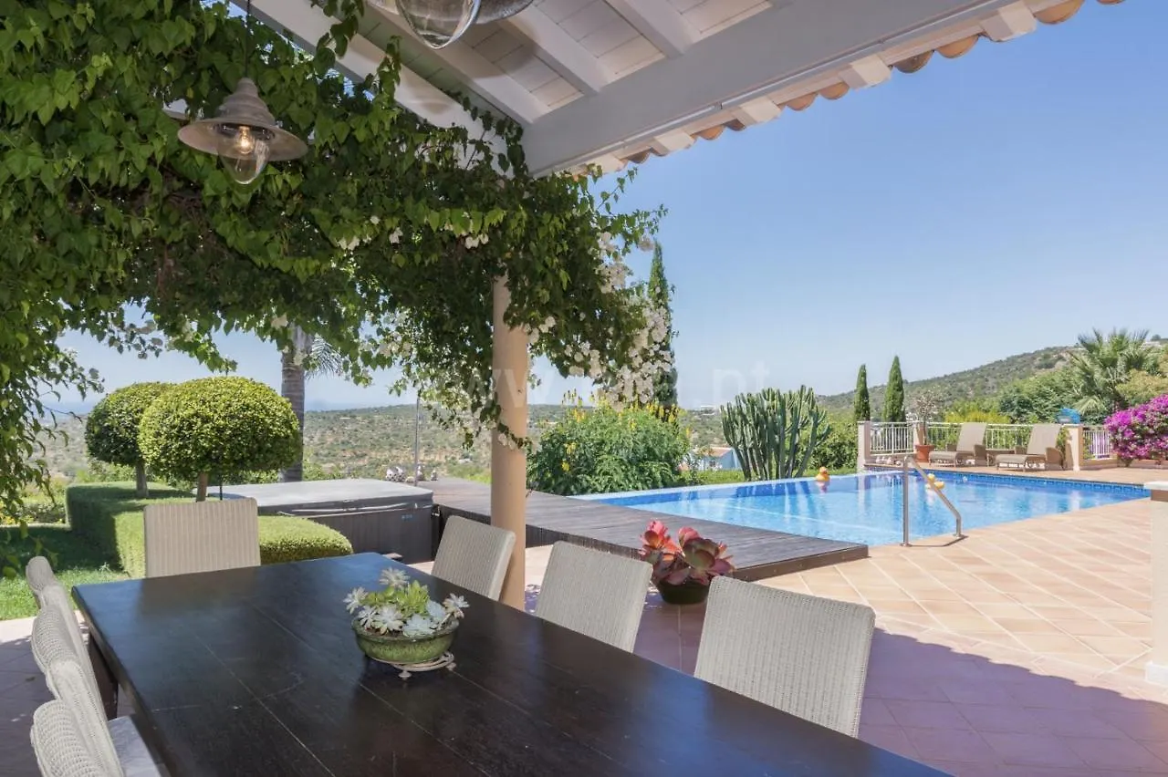 Casa Mocho Branco Bed & Breakfast Loule